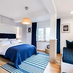 Niebieskie Z Klimatyzacja 100 M Do Plazy Apartman *