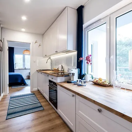 Niebieskie Z Klimatyzacja 100 M Do Plazy דירה רובי