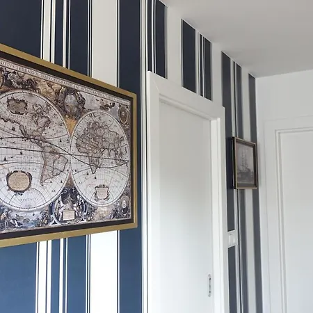 Niebieskie Z Klimatyzacja 100 M Do Plazy דירה *